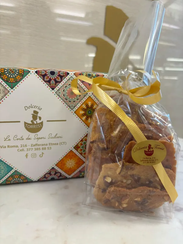 Foglie x tè di mandorla 200 gr