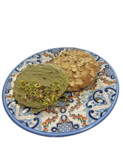 Foglioni ricoperti di pistacchio