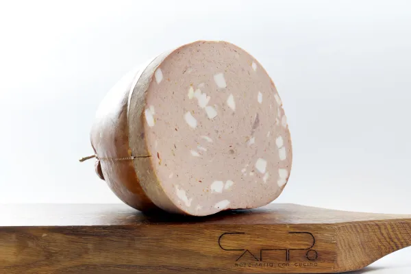 Mortadella di arancia e mandorle