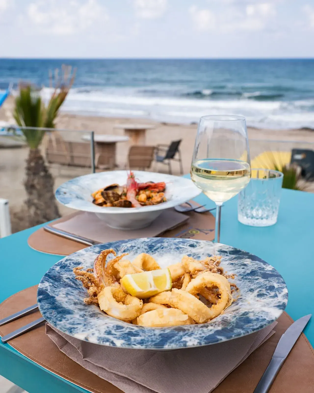 Busiate Vossìa con gamberi, vongole e ricci di mare