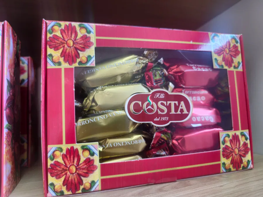 Costa gift box with almond pastries
