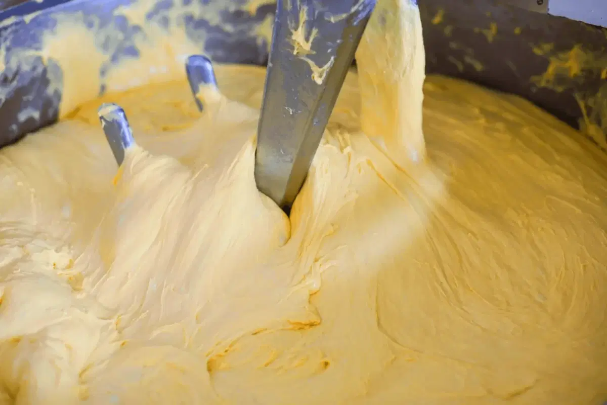 L&rsquo;impasto che gira nell&rsquo;impastatrice