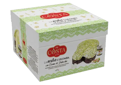 Pistachio colomba with its pack